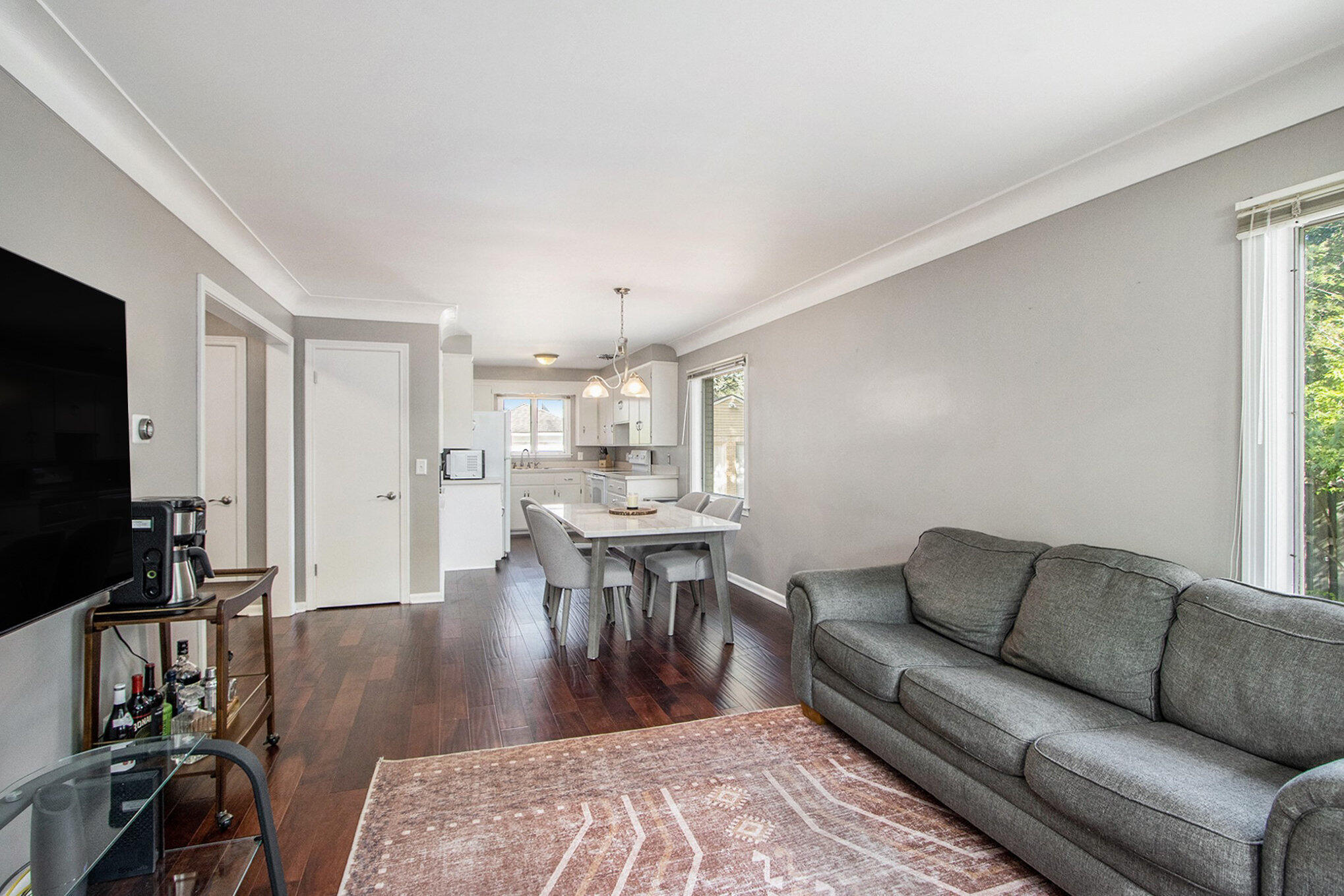 Kalamazoo City, Michigan 49008, United States, 3 Bedrooms Bedrooms, ,2 BathroomsBathrooms,Residential,Active,198220