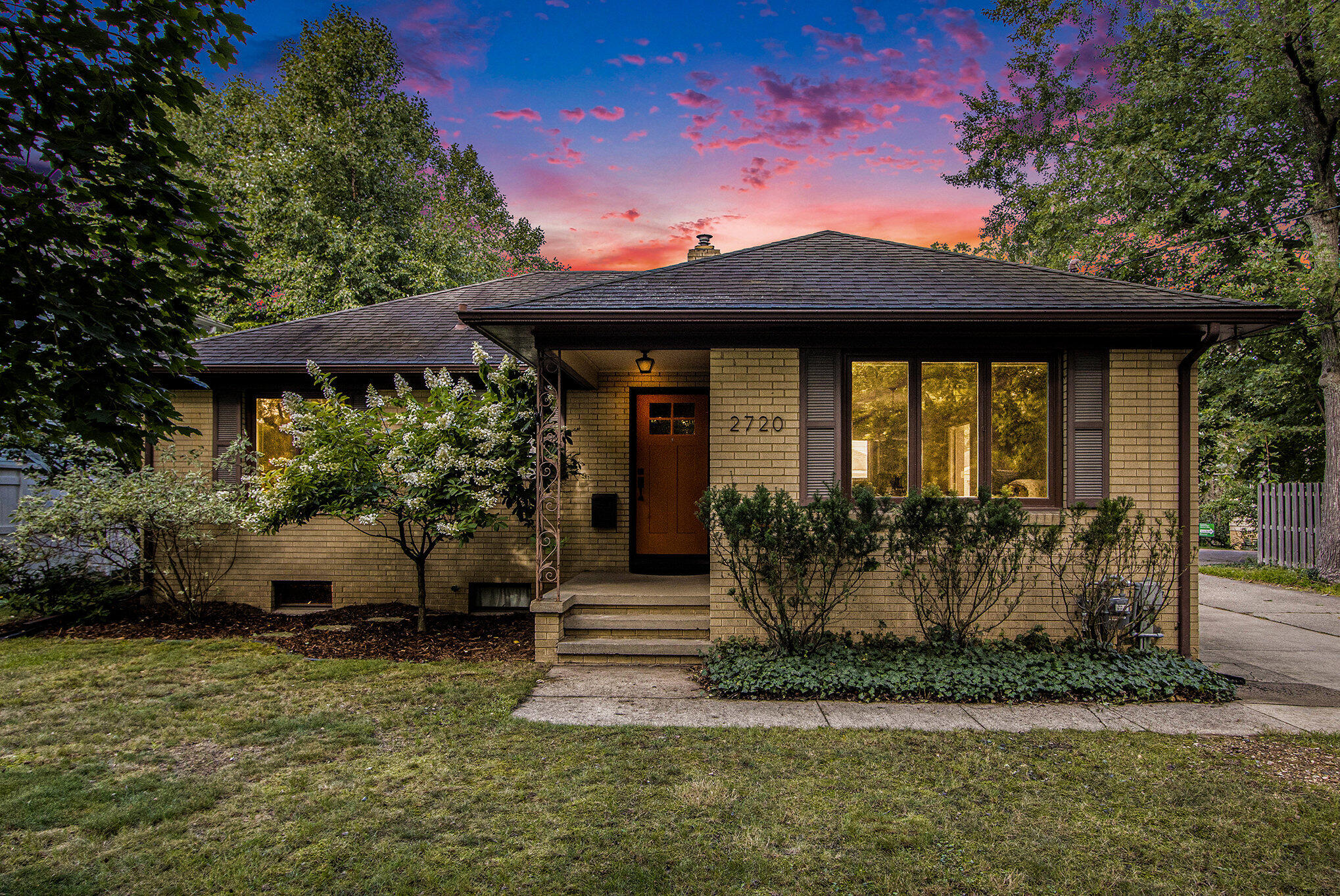 Kalamazoo City, Michigan 49008, United States, 3 Bedrooms Bedrooms, ,2 BathroomsBathrooms,Residential,Active,198220