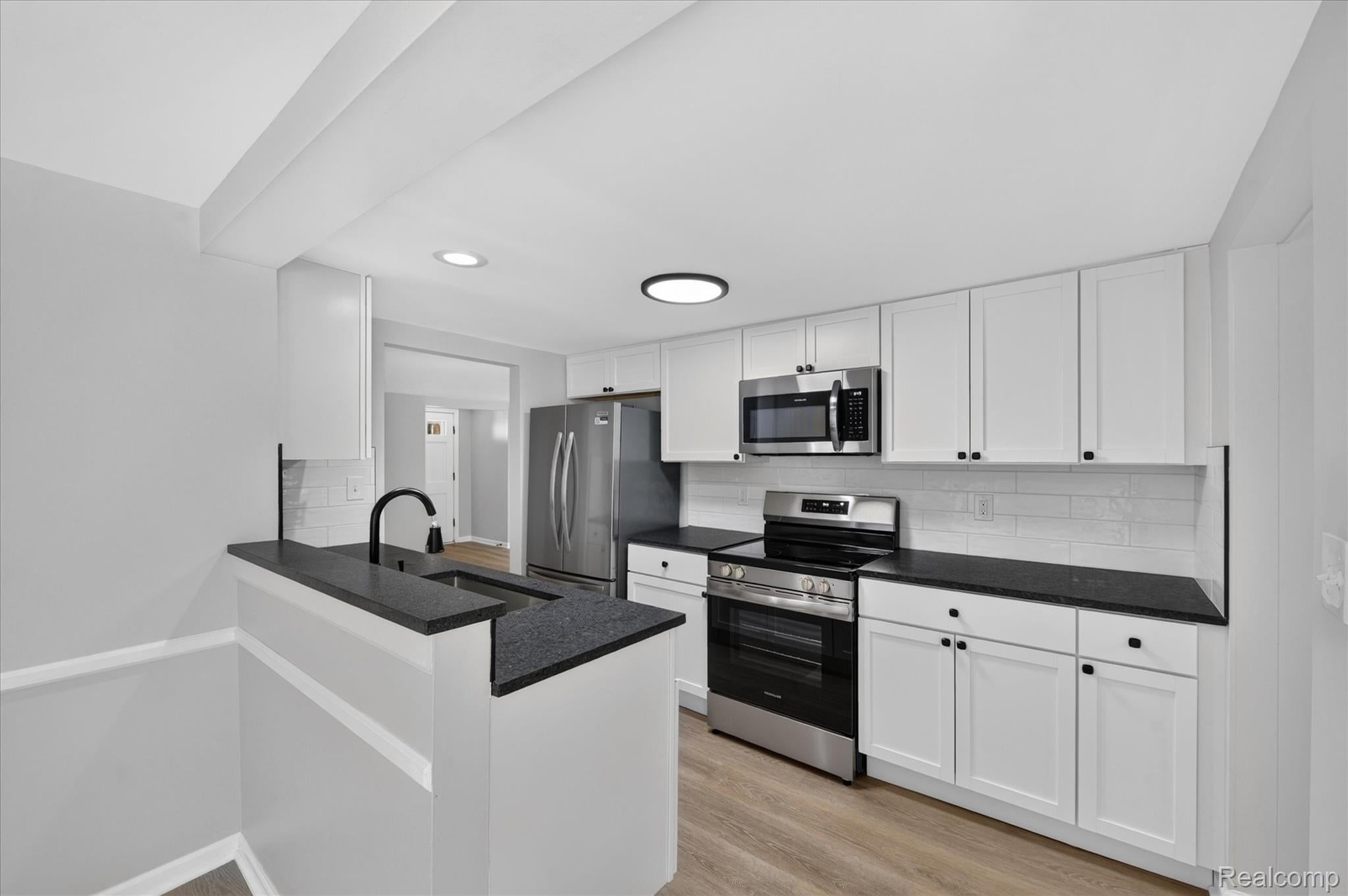 124 E Lafayette Street