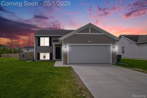 Photo of 202 Creek Pointe Circle, Durand City, MI 48429 (MLS # 20261029913)