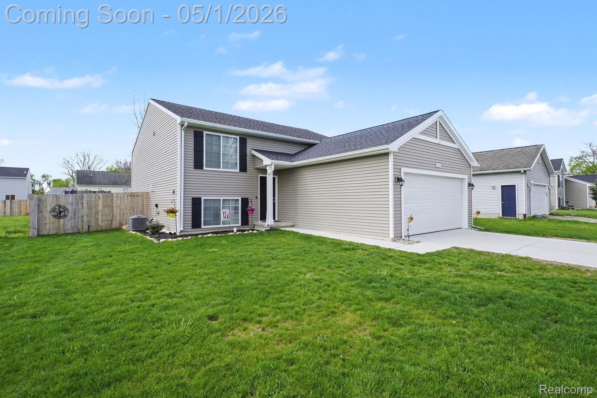 202 Creek Pointe Circle