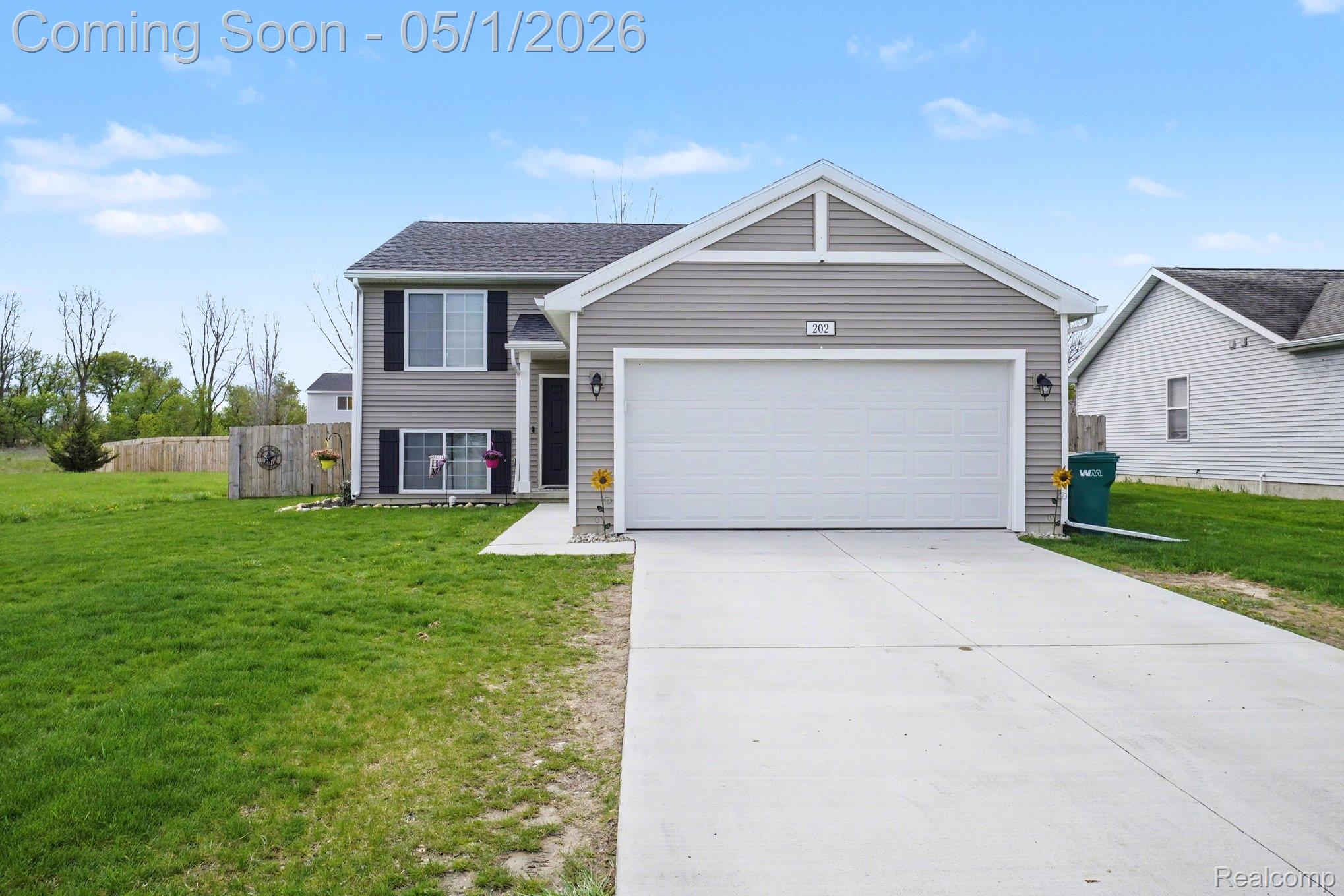 202 Creek Pointe Circle