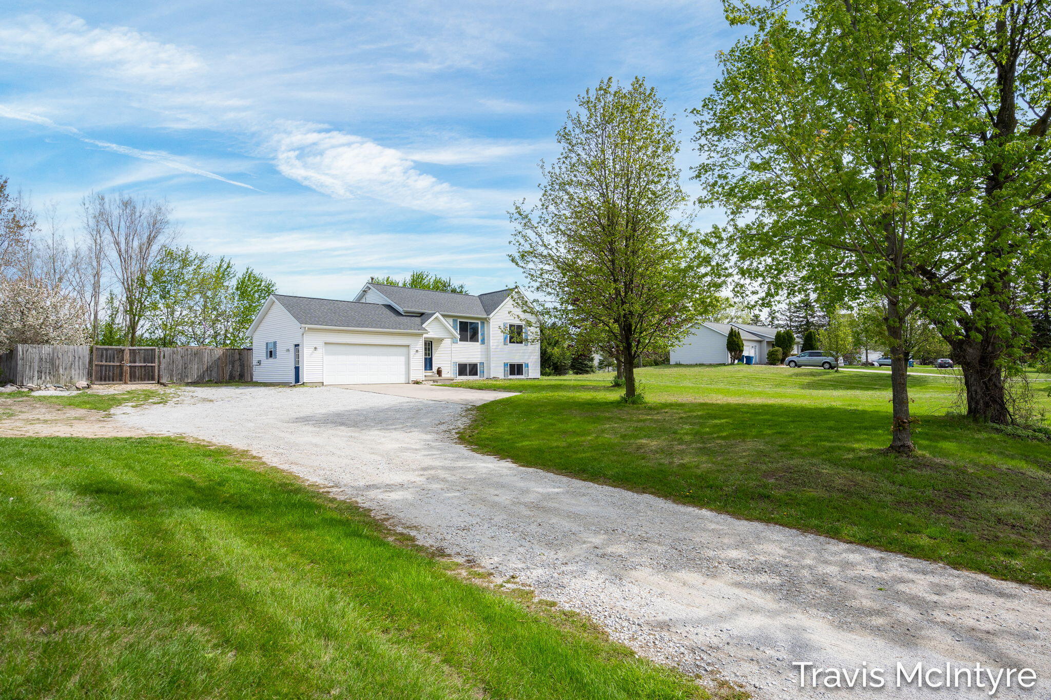 75 Cleveland Street W