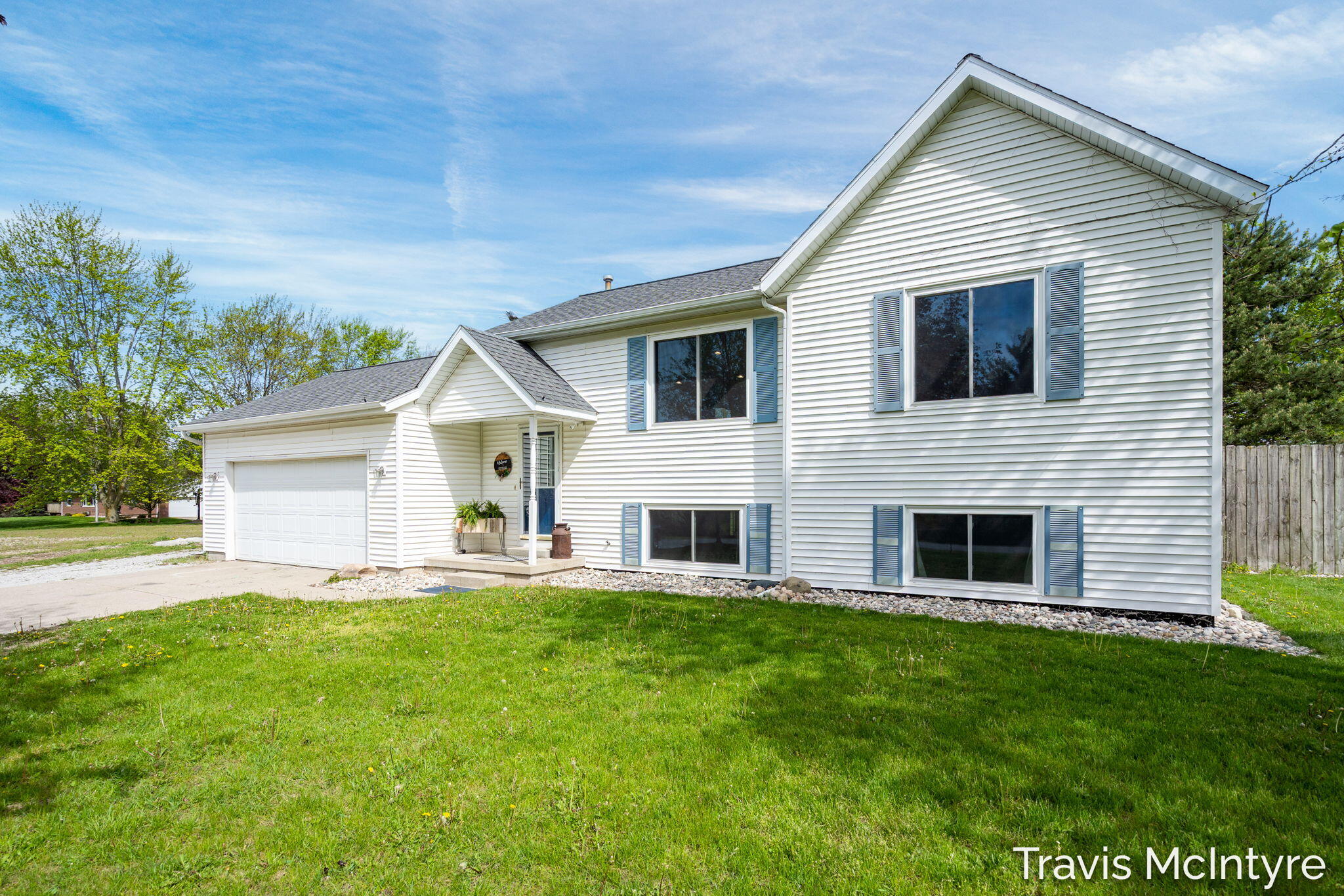 75 Cleveland Street W