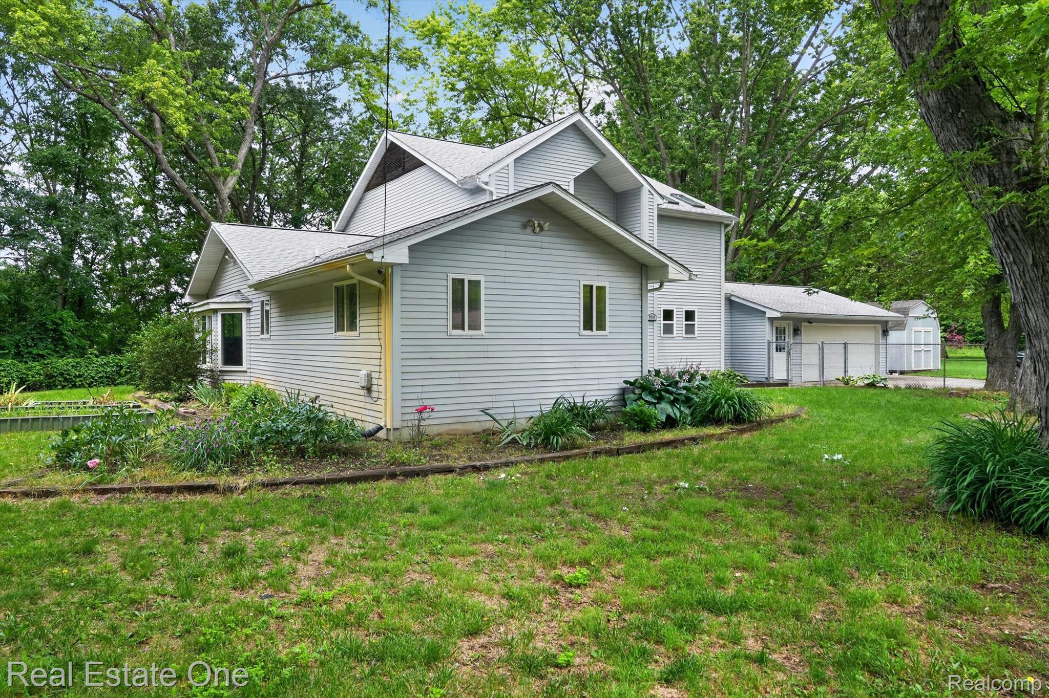 904 N Park Street