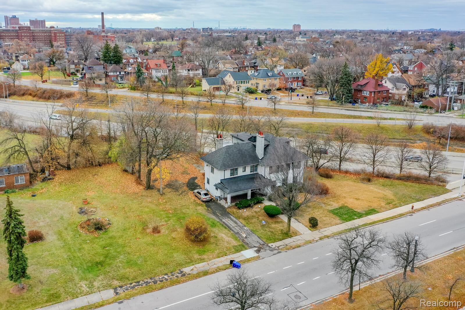 1135 Chicago Boulevard