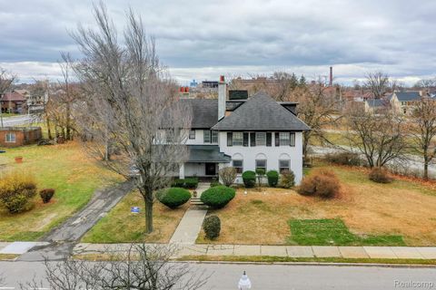 1135 Chicago Boulevard Detroit City MI 48202