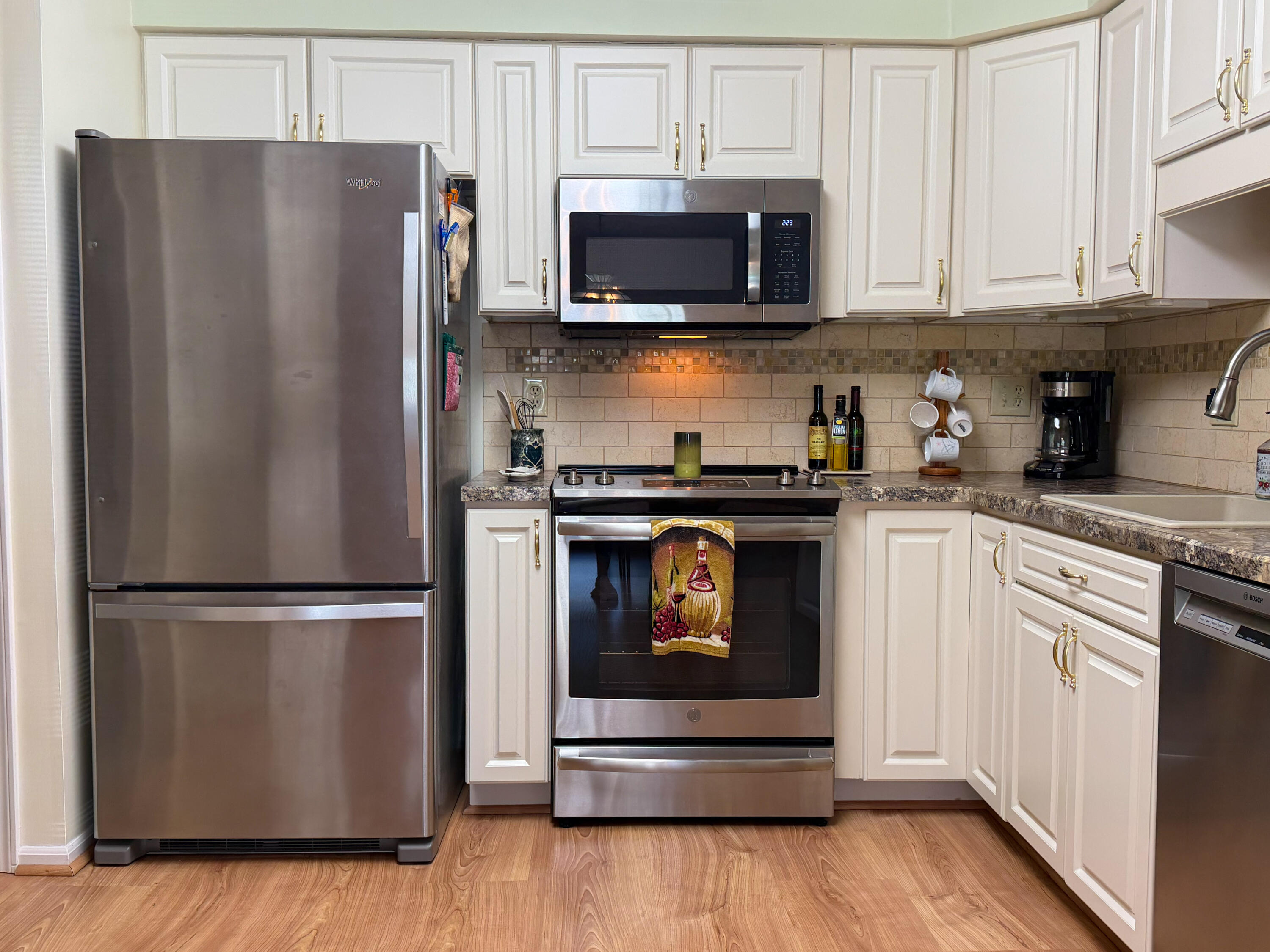 37526 N Laurel Park Drive