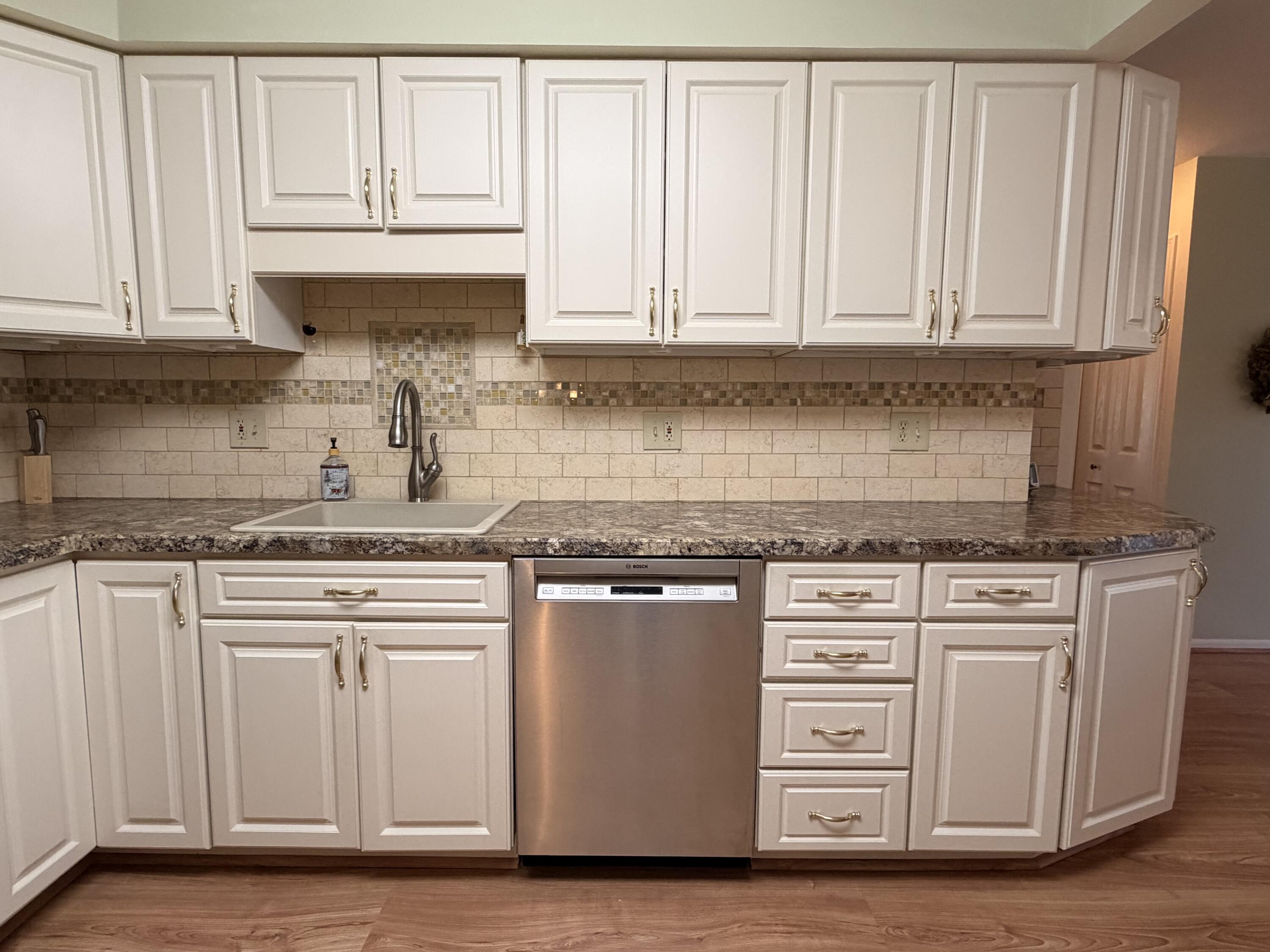 37526 N Laurel Park Drive