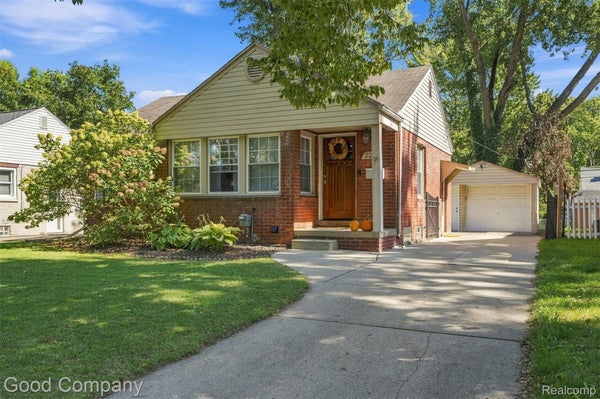 2220 ELLWOOD AVE, BERKLEY, MI 48072 - Image 8d07ceae4a1de6ddc7f85a7e3da002f6/4178054709