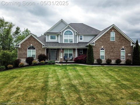 329 Baintree Boulevard Brighton City MI 48114