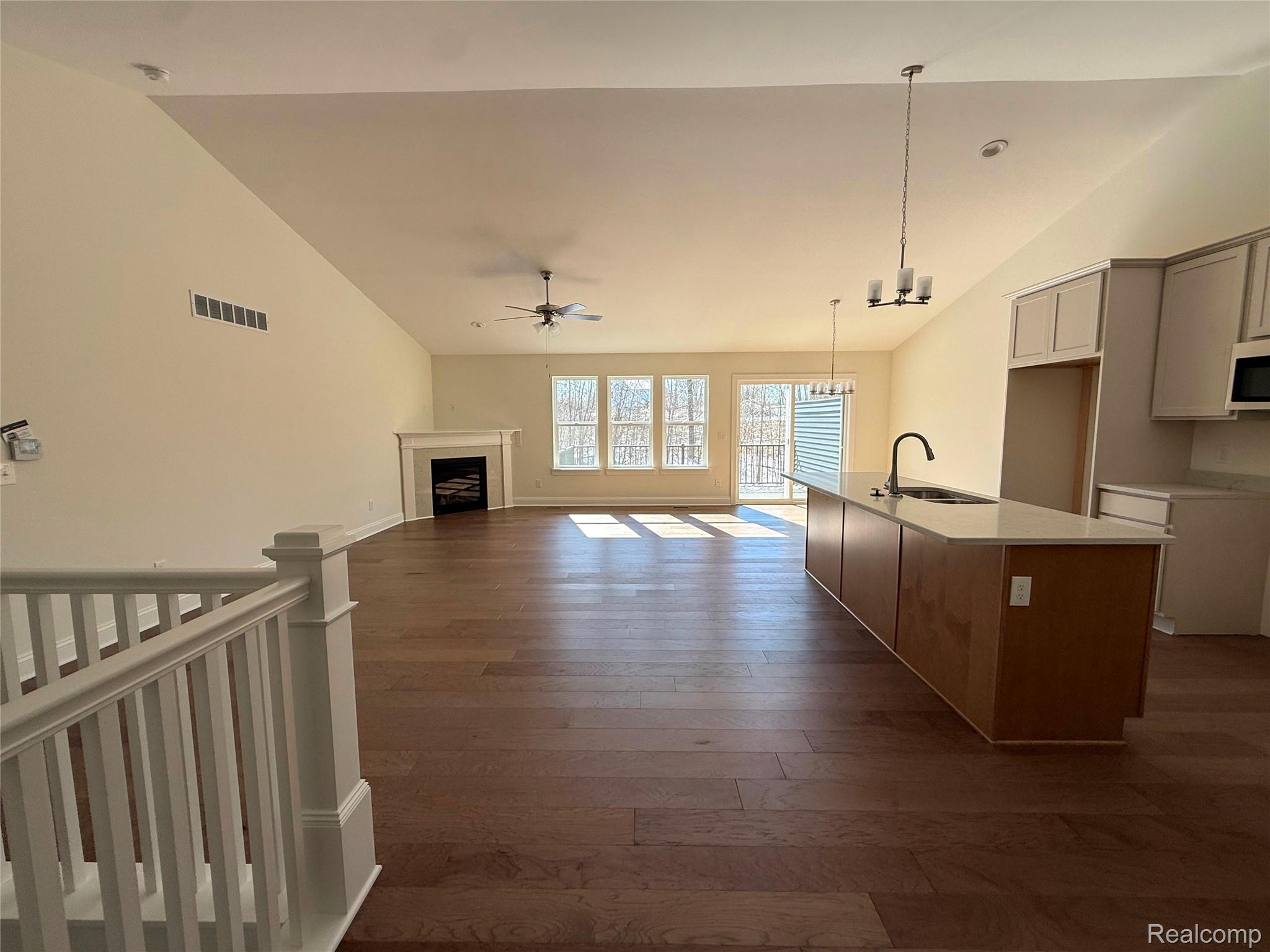 1089 Camellia Circle 31