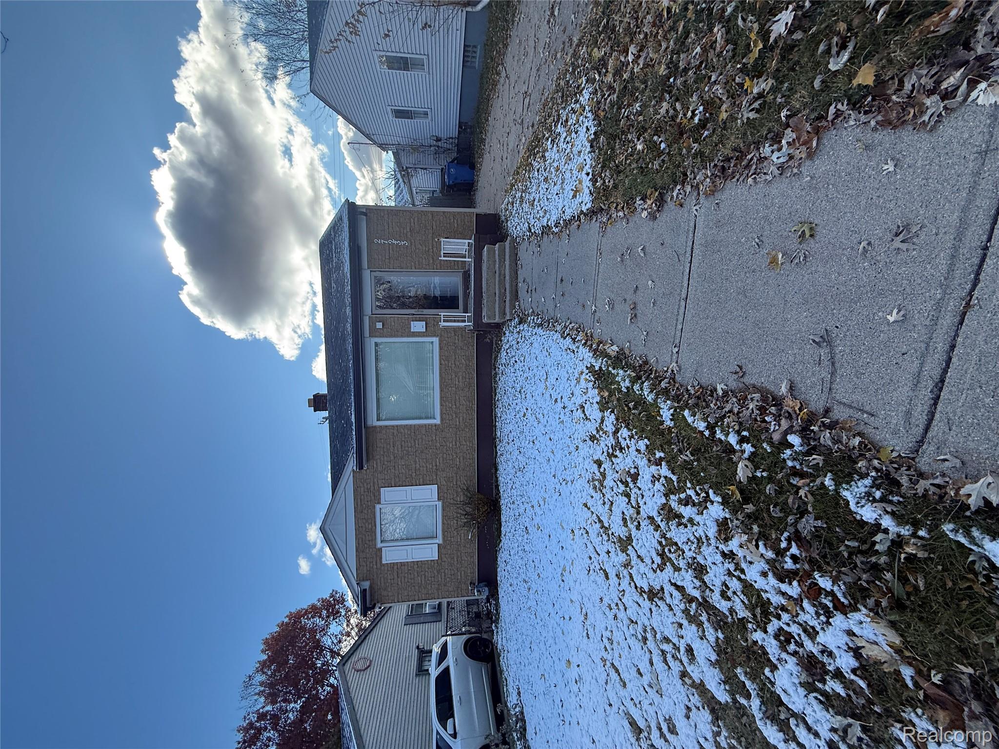 27233 New York Street