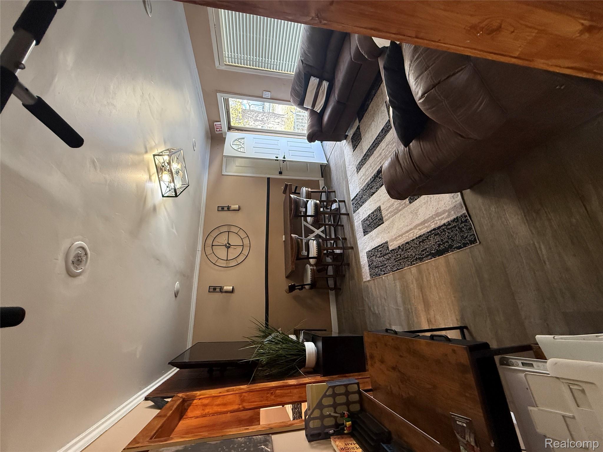 27233 New York Street