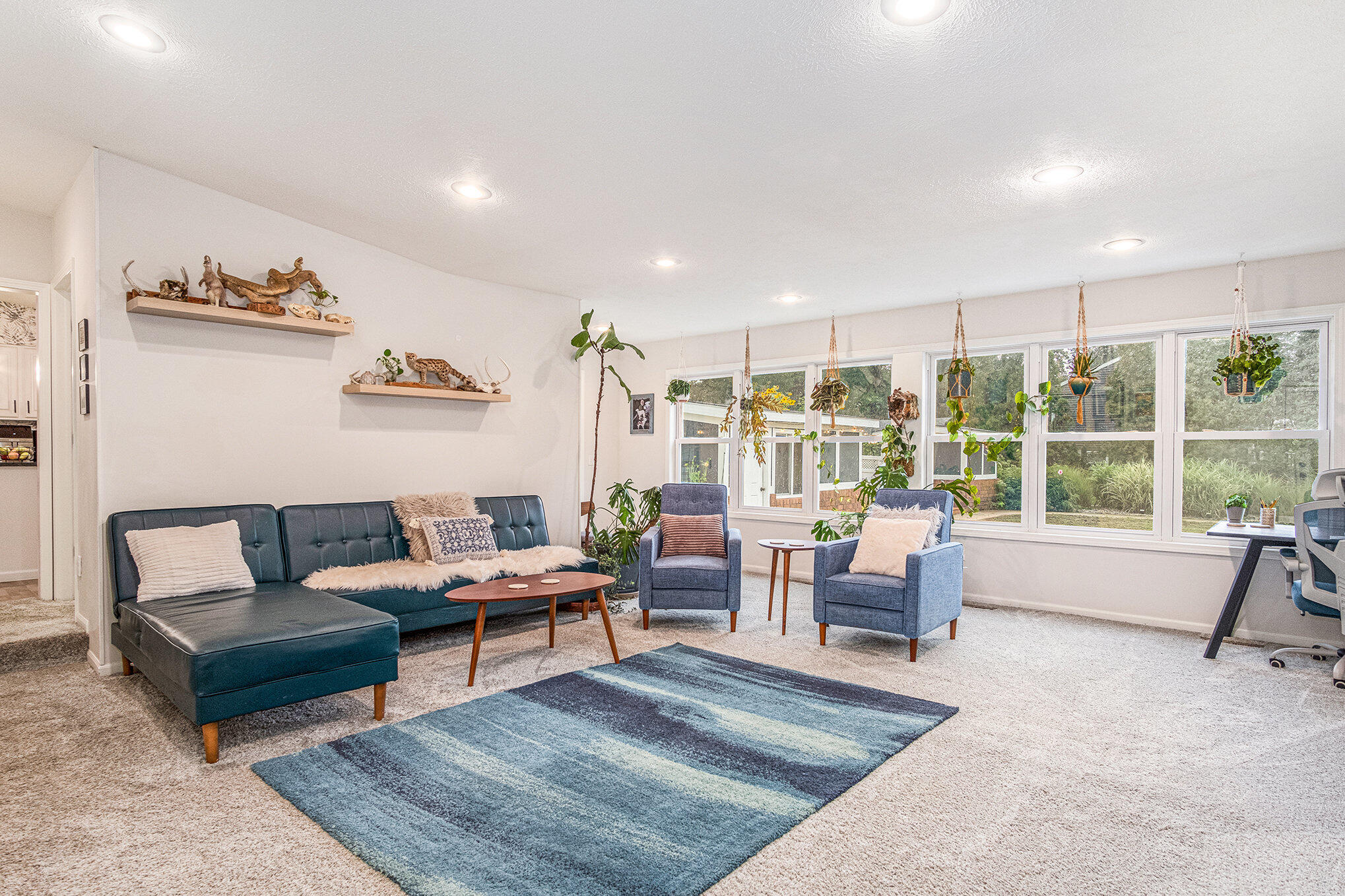 1985 Oakcliff Drive NE