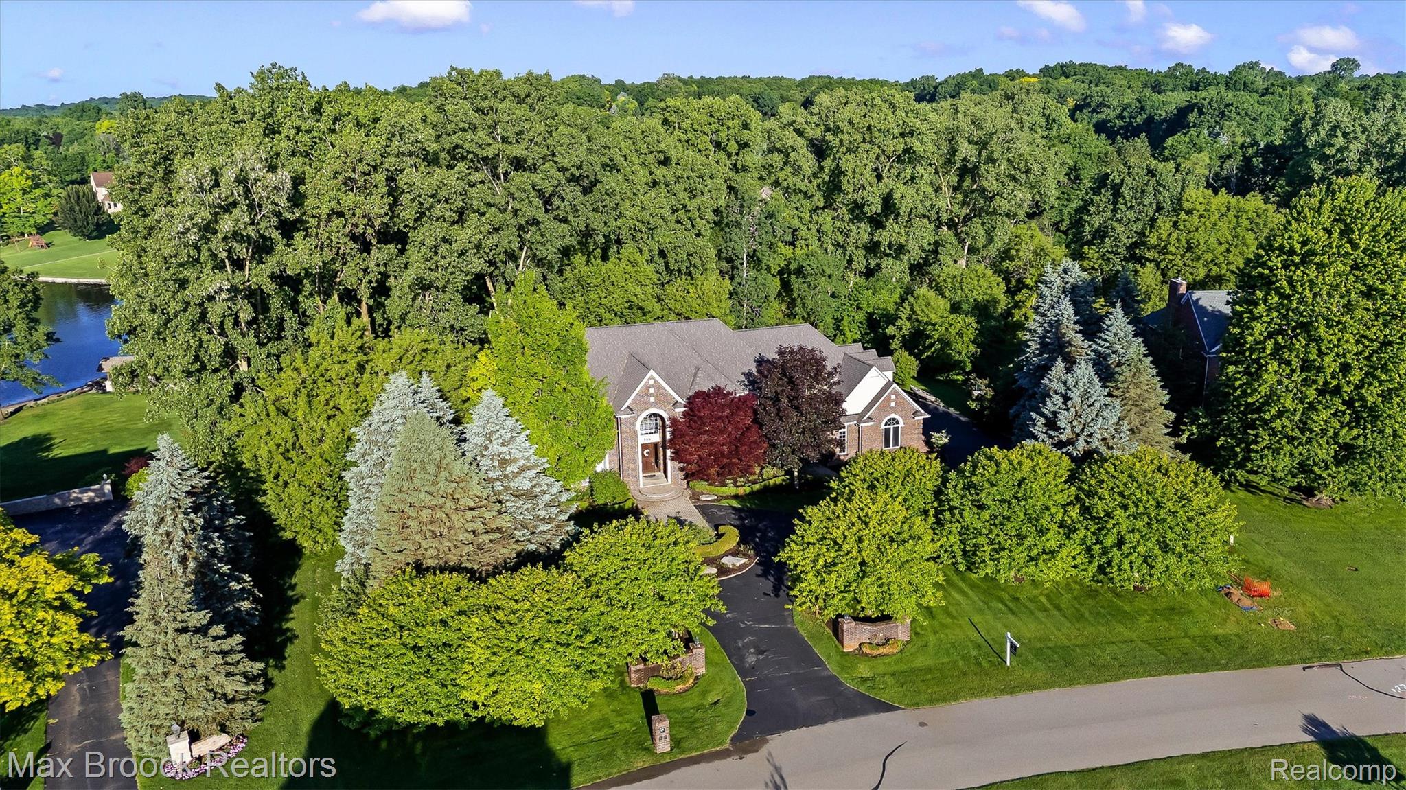 398 Shrewsbury Drive
