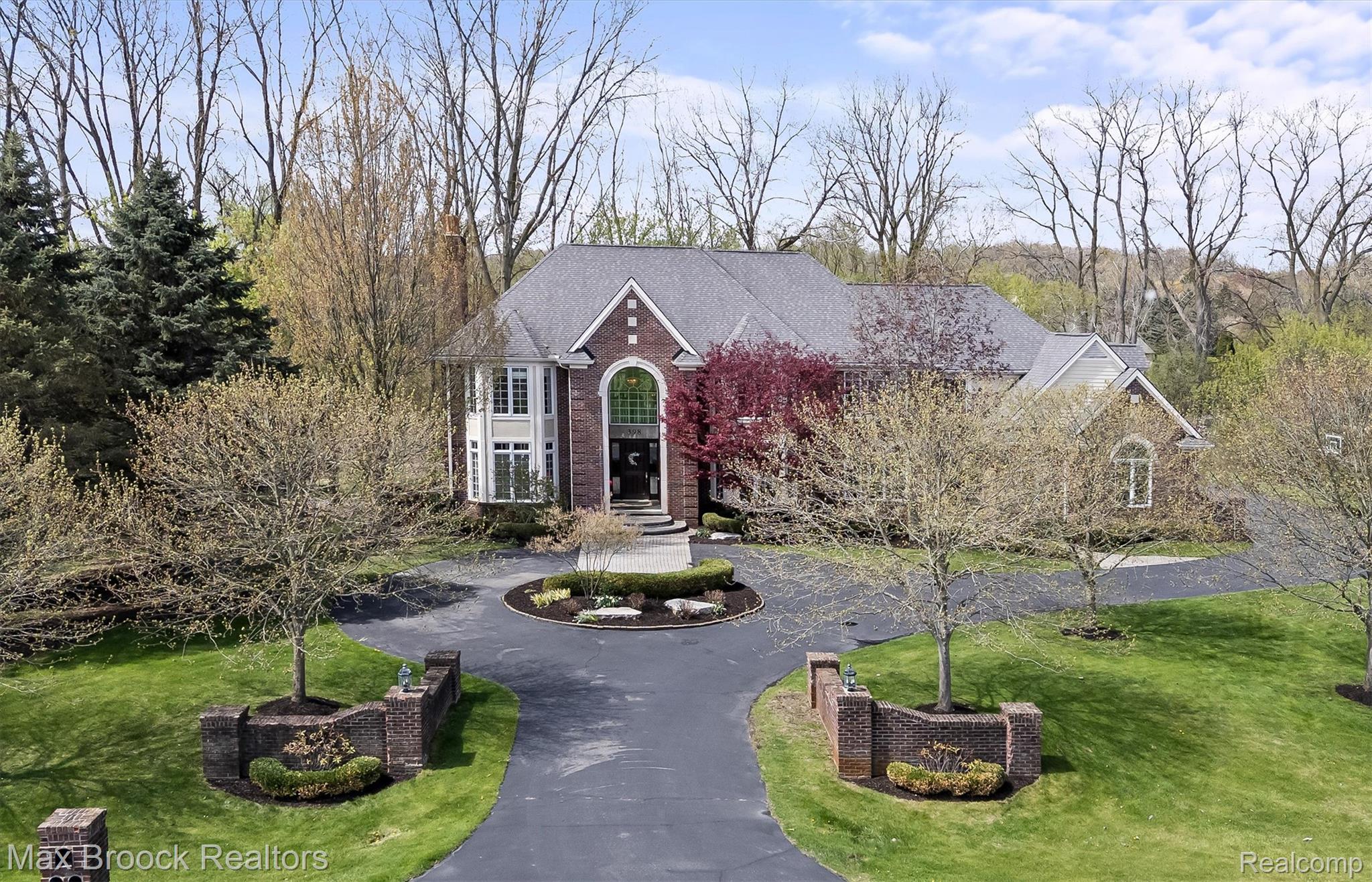 398 Shrewsbury Drive