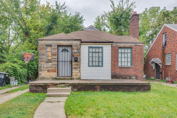 11830 CORBETT ST, DETROIT, MI 48213 - Image 8d2be385328eb3cdbaac95ea89ffdbfb/3243033700
