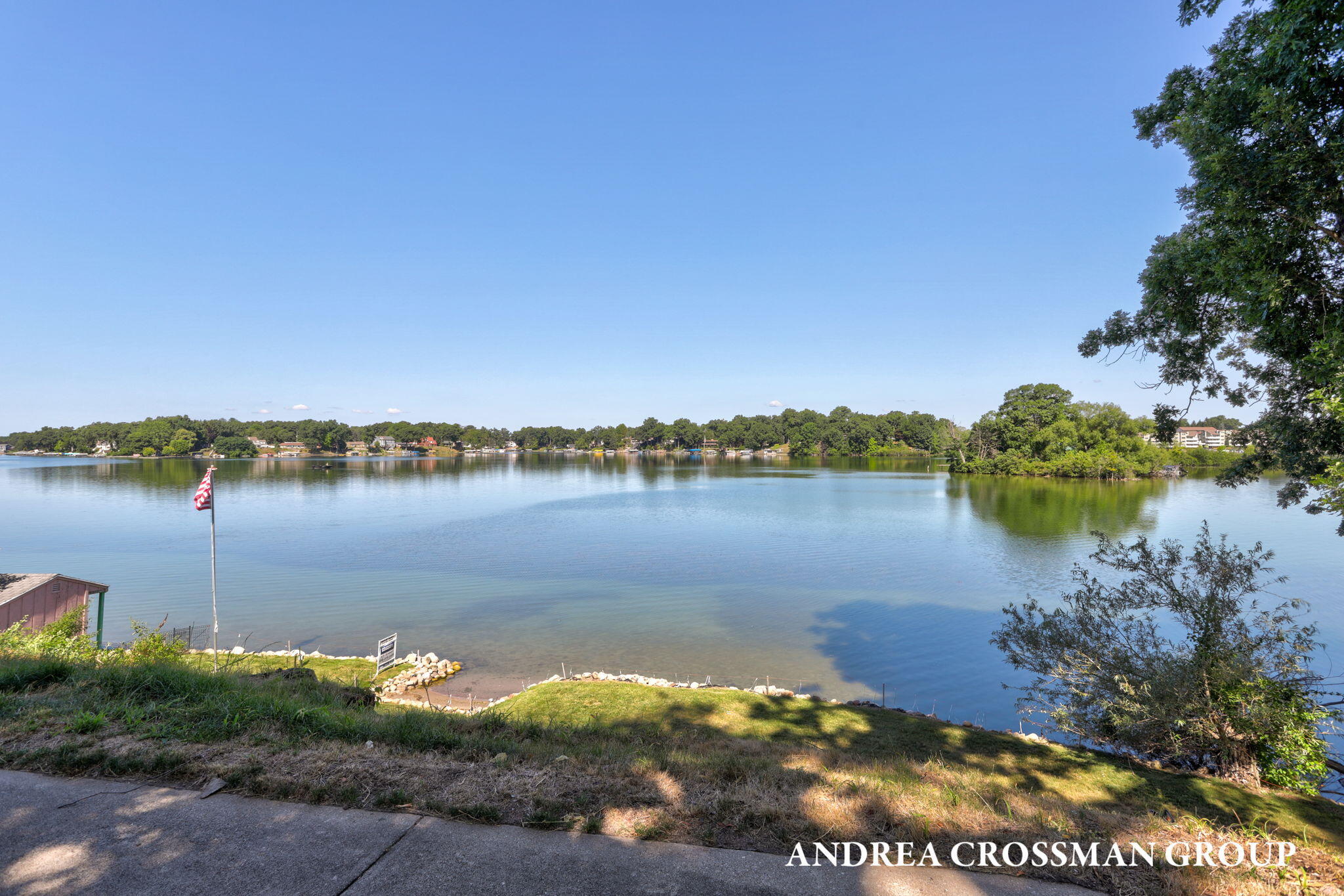 567 Breezy Bluff Street
