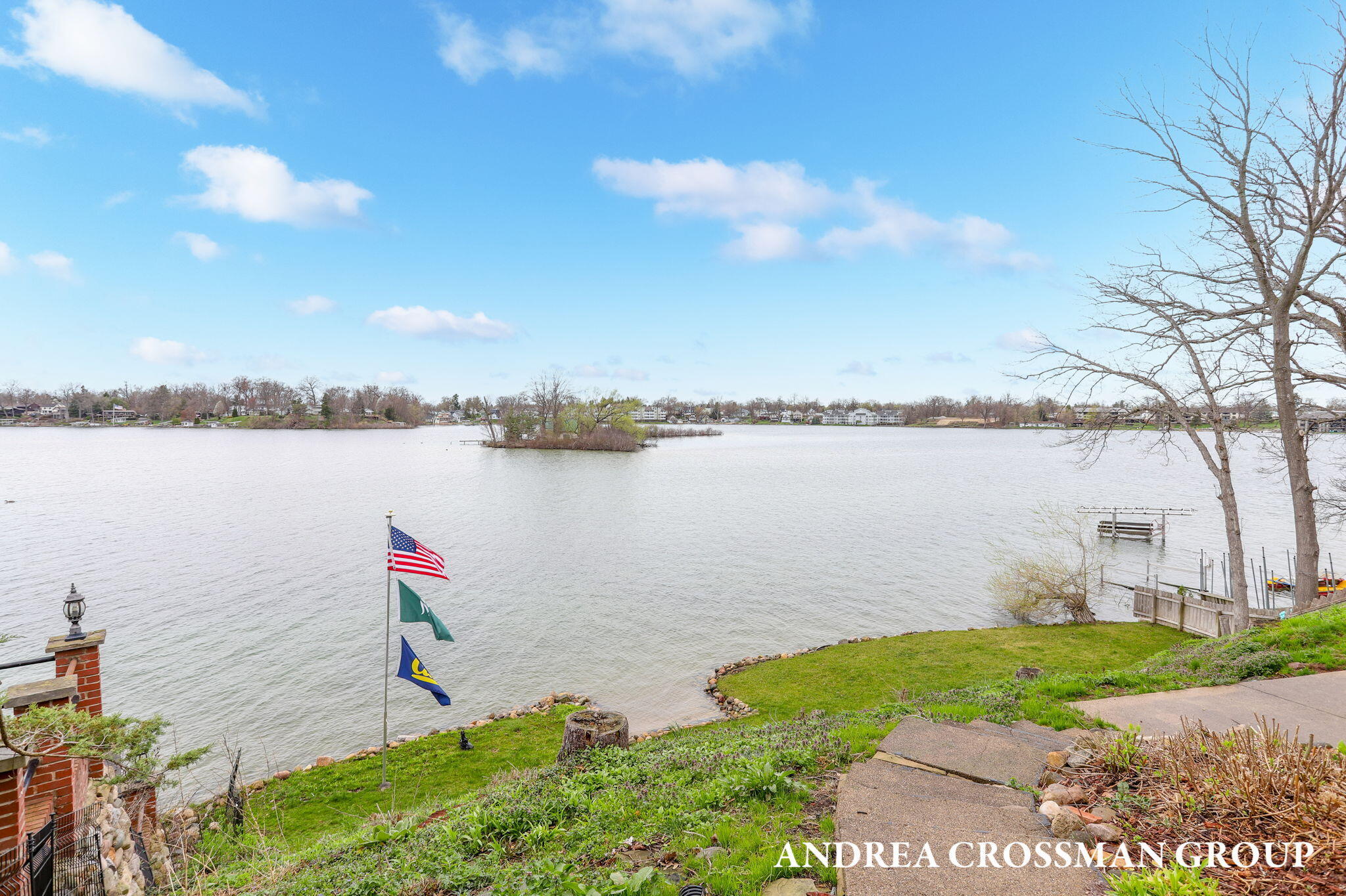 567 Breezy Bluff Street