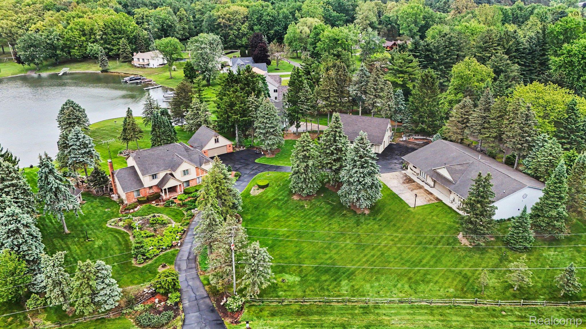 10391 Hills Lane Drive