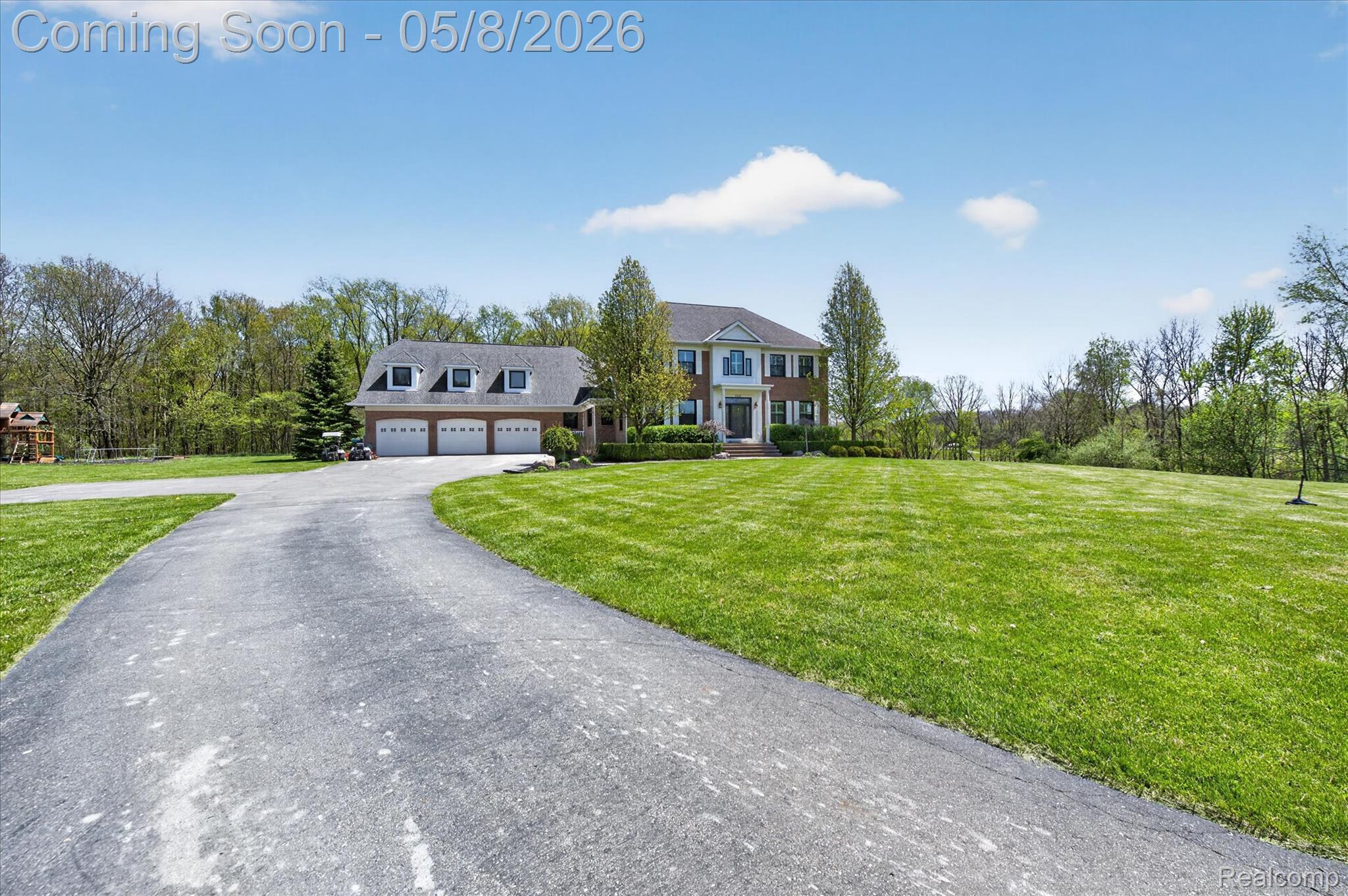 7156 Manor Lane