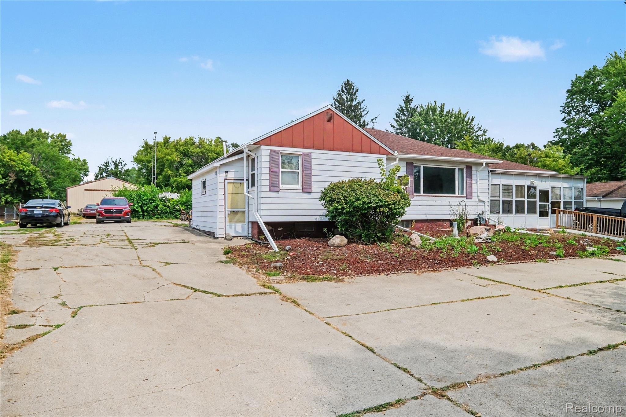 1103 E Bristol Road