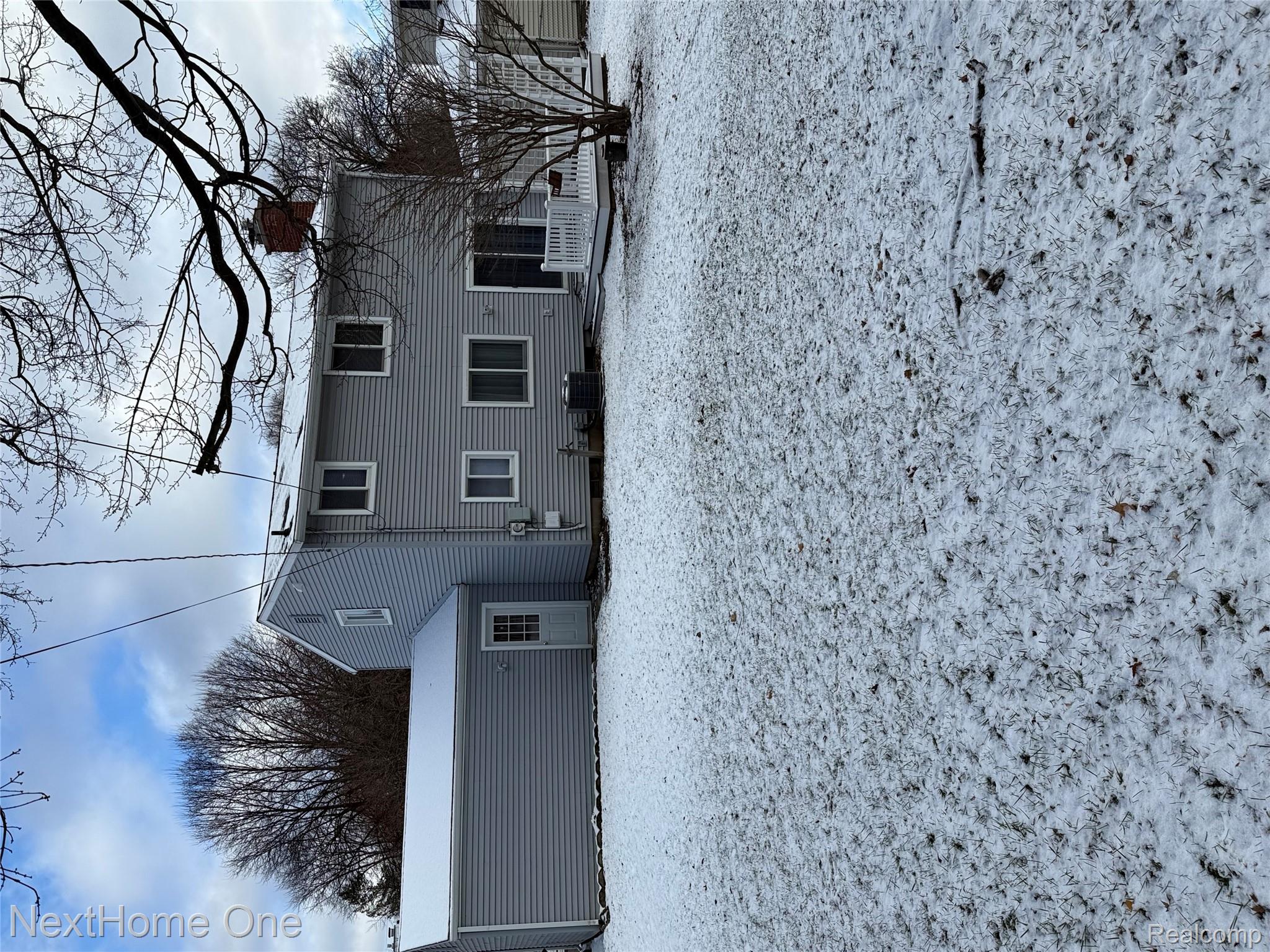 1601 N Fairview Avenue