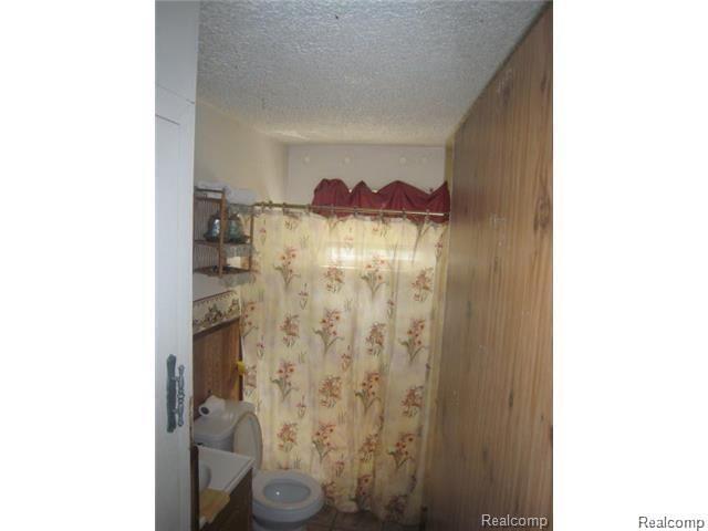 28993 Glenwood Street Street