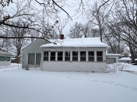 422 Paw Paw Avenue Watervliet City MI 49098