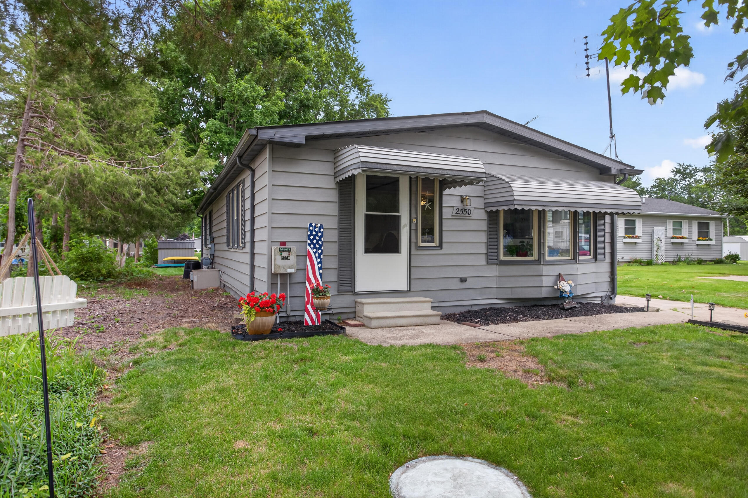 2550 Dardy Drive