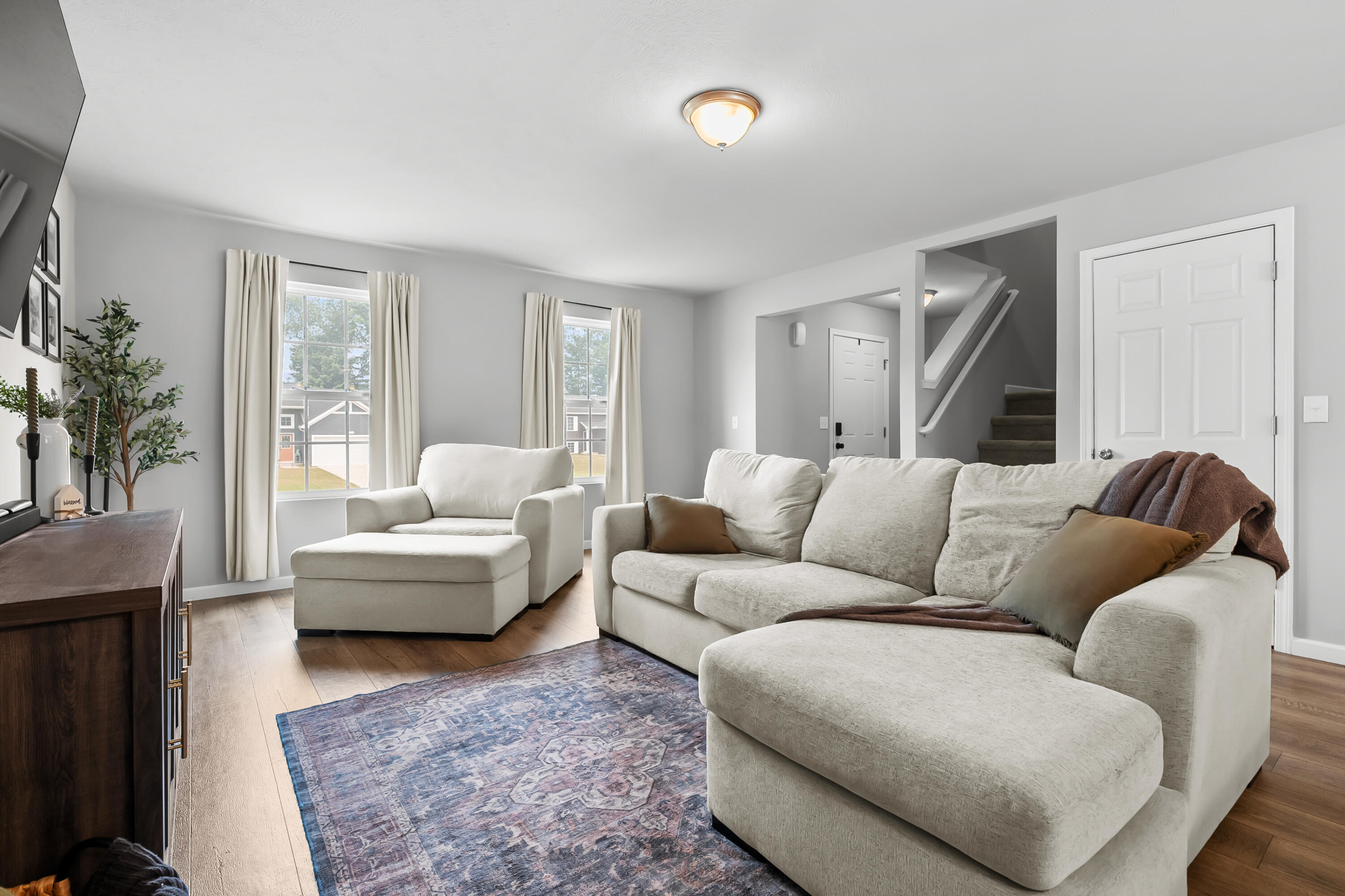 5136 Lake Pines Court