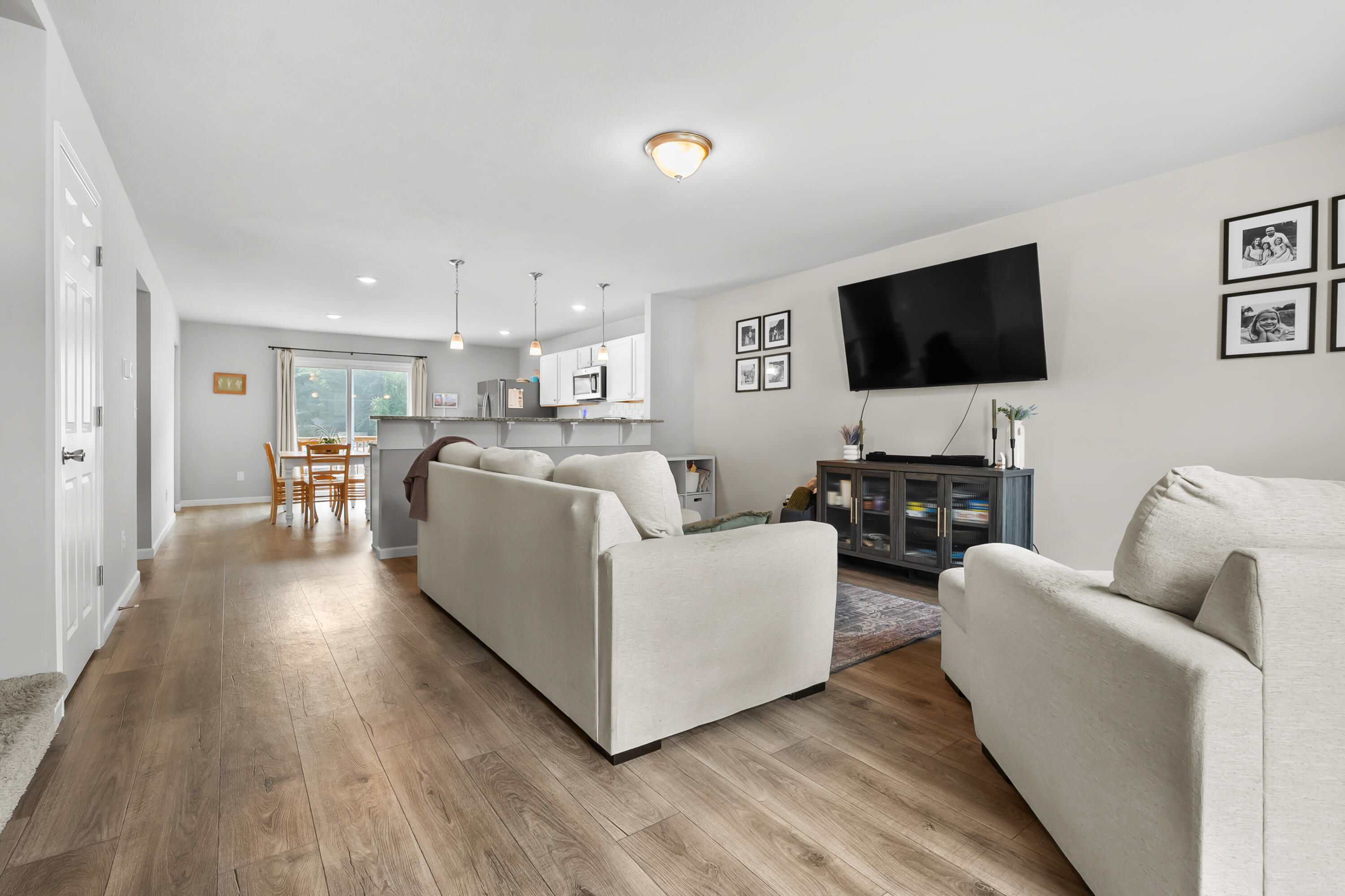 5136 Lake Pines Court