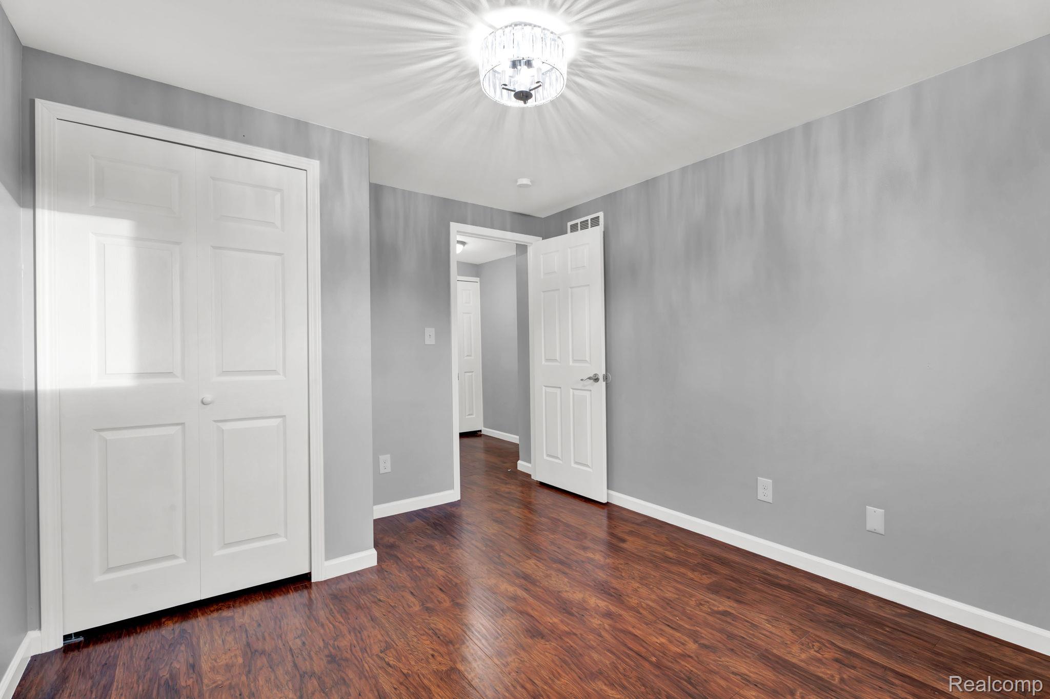 Sterling Heights City, Michigan 48310, United States, 4 Bedrooms Bedrooms, ,4 BathroomsBathrooms,Residential,Pending,183122