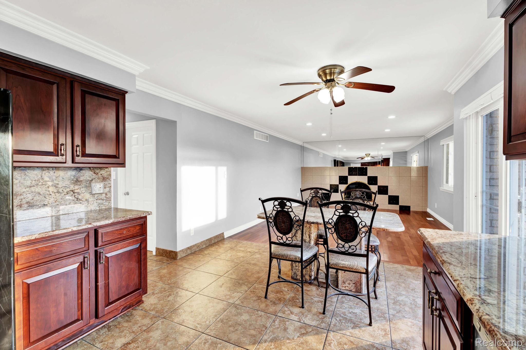 Sterling Heights City, Michigan 48310, United States, 4 Bedrooms Bedrooms, ,4 BathroomsBathrooms,Residential,Pending,183122