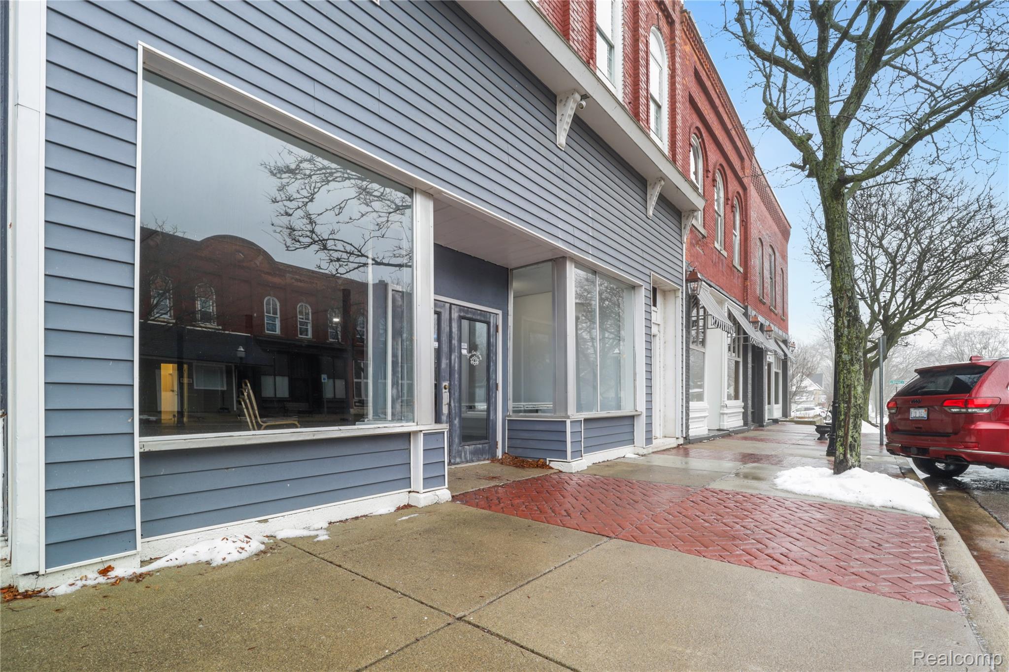 108-110 E Main Street