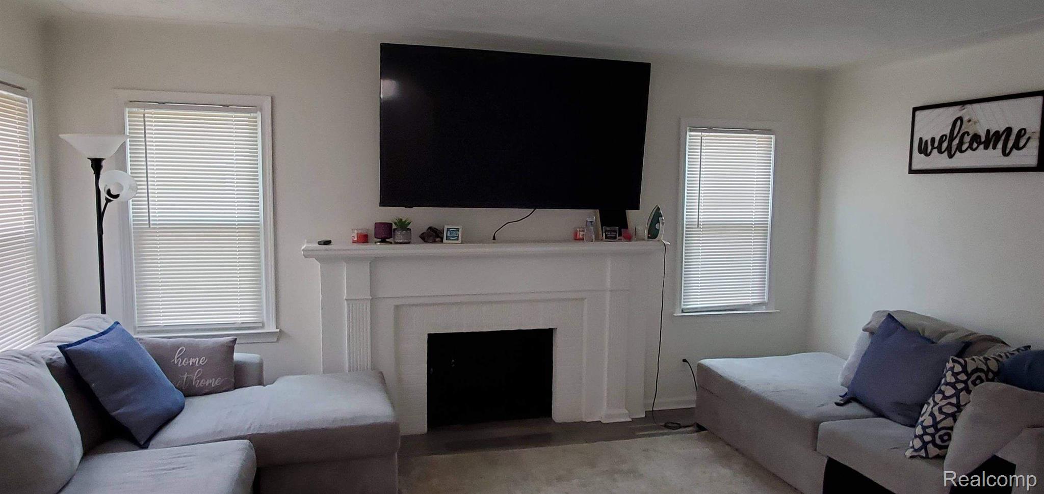 4628 BUCKINGHAM Avenue