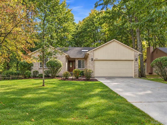 523 RIVER RIDGE DR, WATERFORD, MI 48327 - Image 8d60bb7f8d0c12ff8ae336d10fc42a6d/3130358450