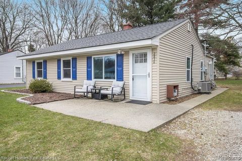 2836 EDNA JANE Drive Auburn Hills City MI 48326