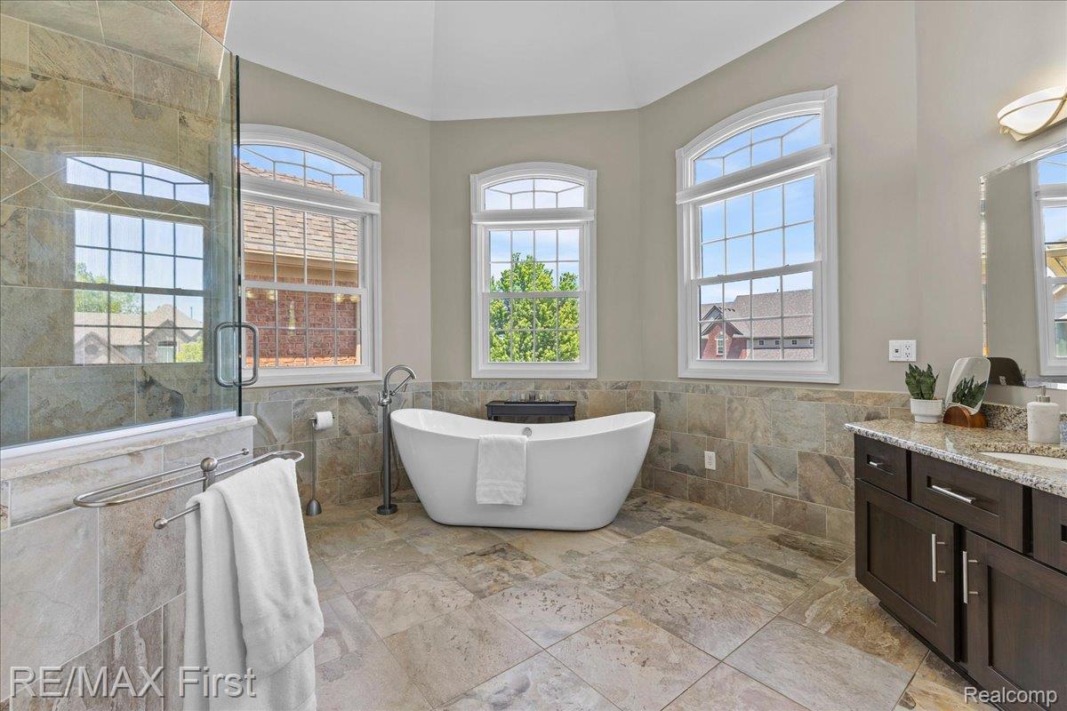 48241 Century Drive, Macomb, MI 48044 — MLS #20261034686 — photo 31 of 62