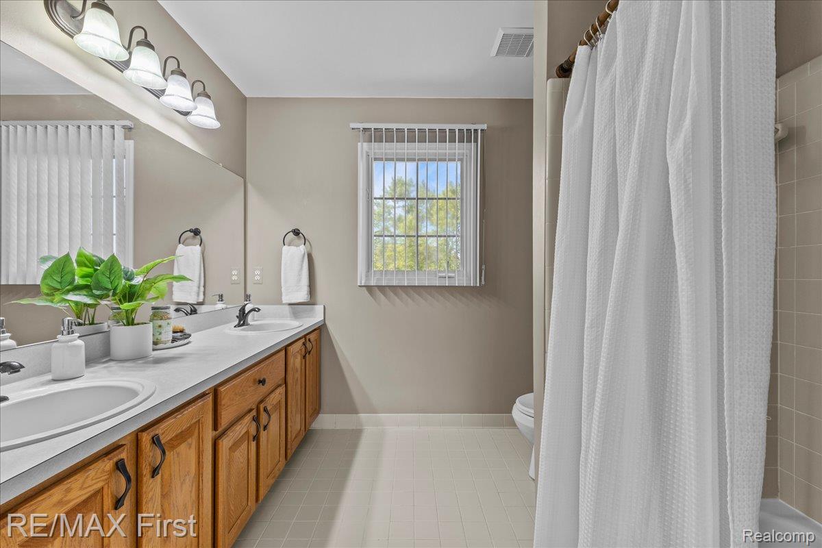 48241 Century Drive, Macomb, MI 48044 — MLS #20261034686 — photo 41 of 62