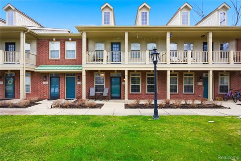 526 Red Oak Court Walled Lake City MI 48390