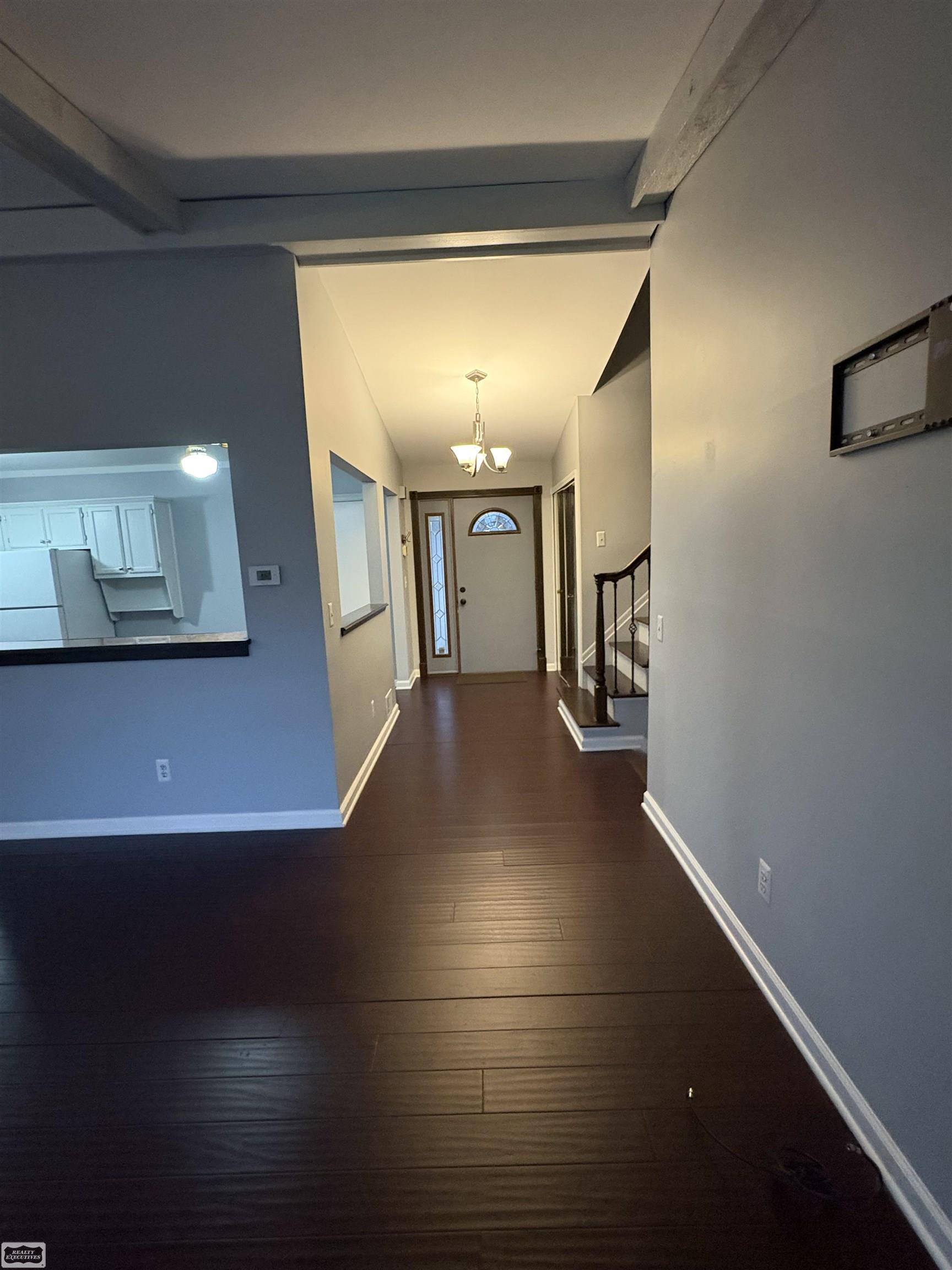 2127 Hopkins Dr Drive