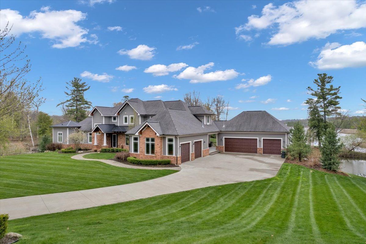 595 ARMY Road