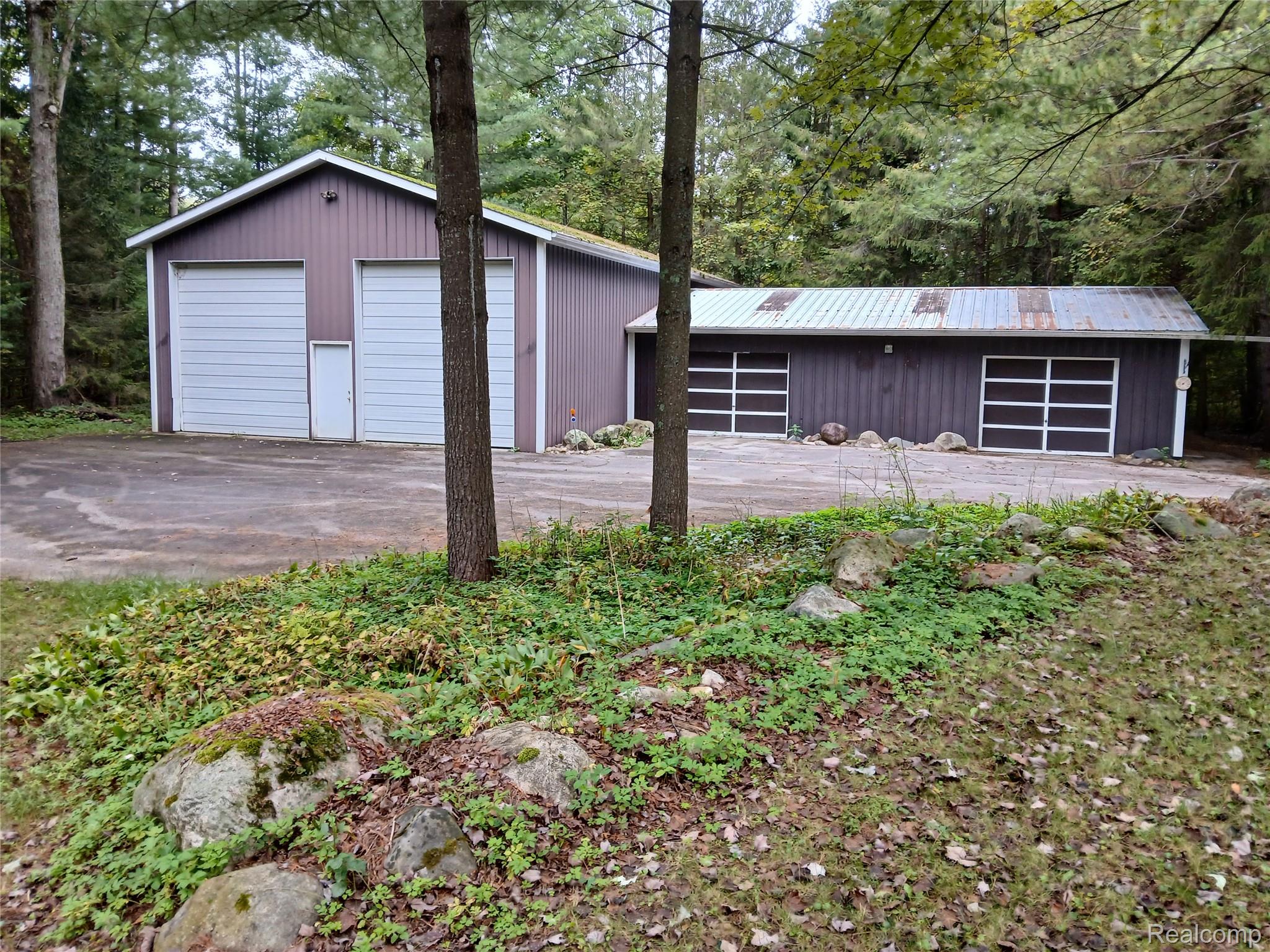2160 W Sanilac Road