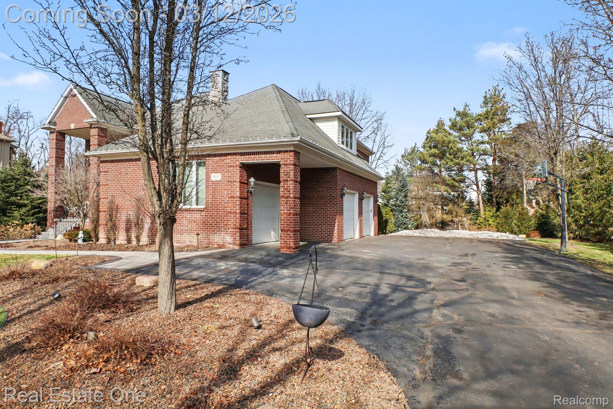 960 Hill Hollow Lane