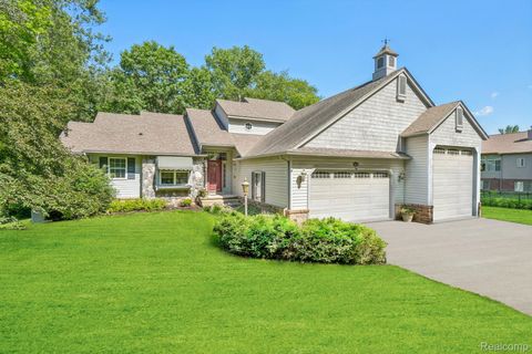 7680 Allen Road Independence Charter Township MI 48348