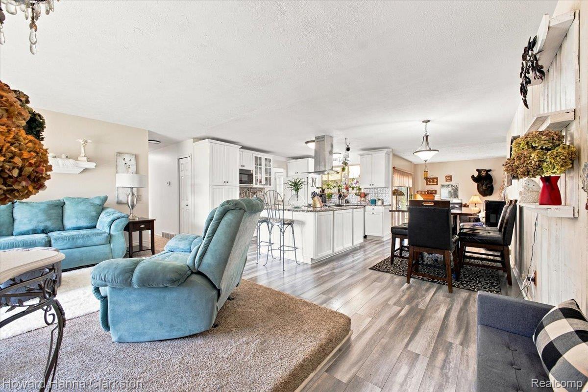 5029 Bronco Drive