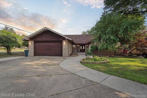 23944 Fordson Drive Dearborn City MI 48124