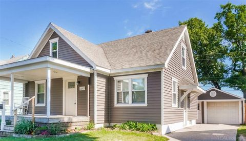 1202 Palmer Court Port Huron City MI 48060